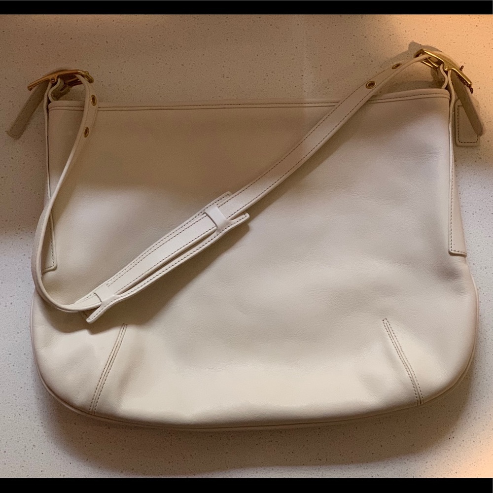 Vintage Coach Lrge White Leather Hobo Shoulder Bag